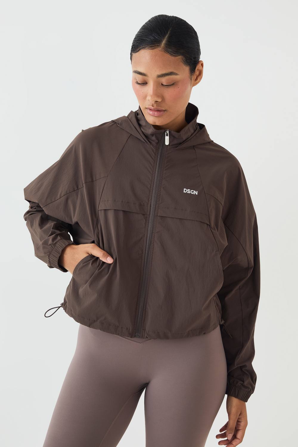 DSGN Studio Women's Zip Through Cropped Track Jacket in Dark Chocolate by boohoo