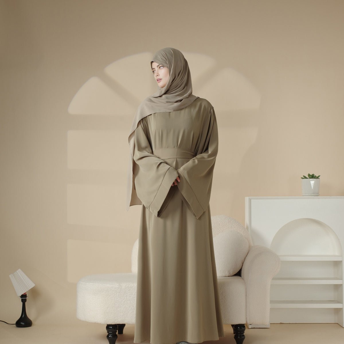 Elegant Solid Color Abaya For Muslimahs (MA036), view 3