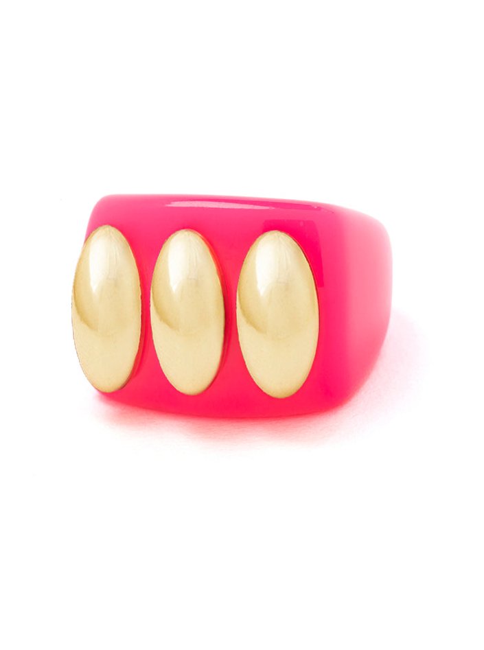 La Manso Plastic Knuckle Duster with Gold Detail Ring — Pink, view 2