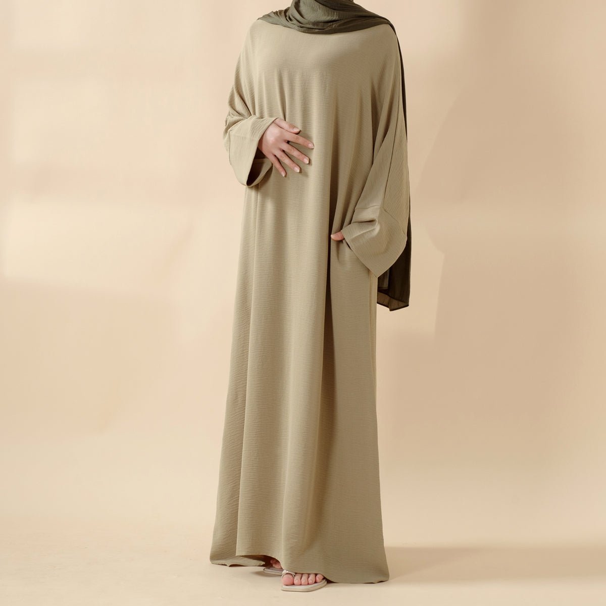 Simple Vintage Pleated Abaya (MA042) by Mariam's Collection