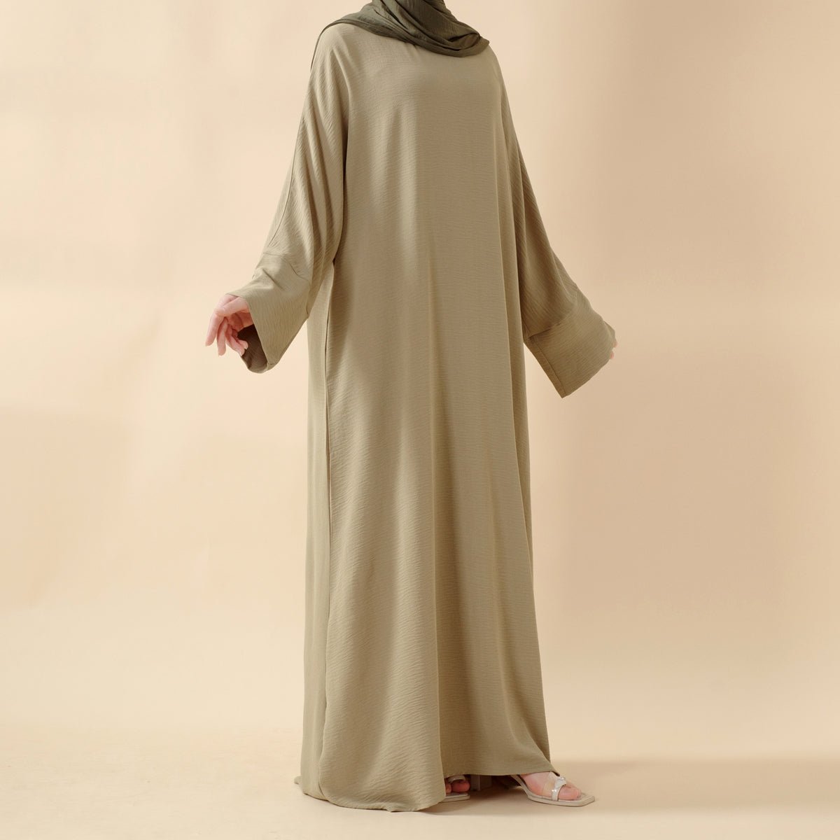 Simple Vintage Pleated Abaya (MA042), view 2