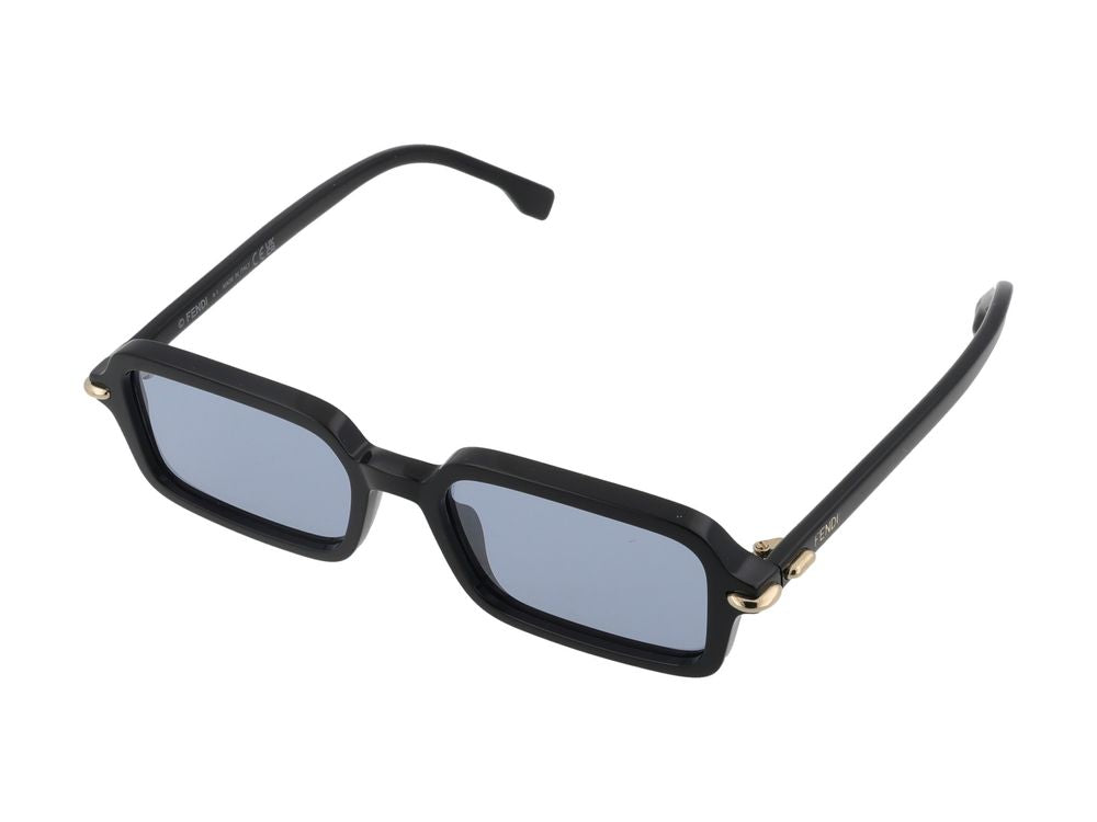 Maison Fendi FE40174I Sunglasses — Black, view 2