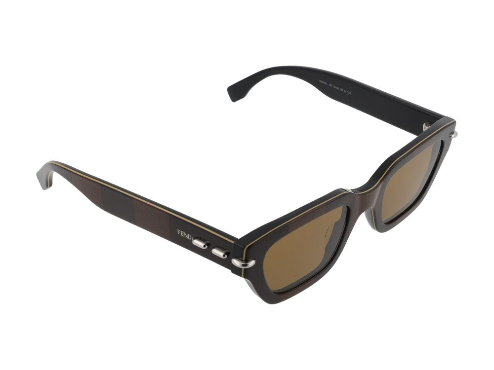 Maison Fendi FE40191I Injected Acetate Sunglasses — Black, view 4