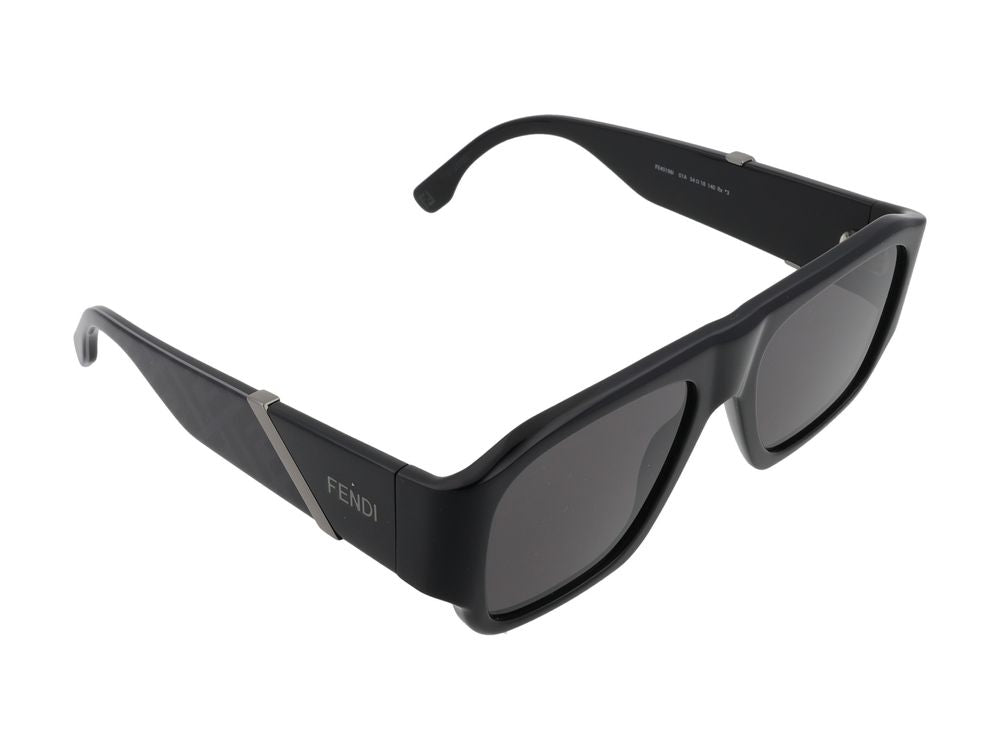 Maison Fendi FE40198I Black Frame Sunglasses — Black, view 4