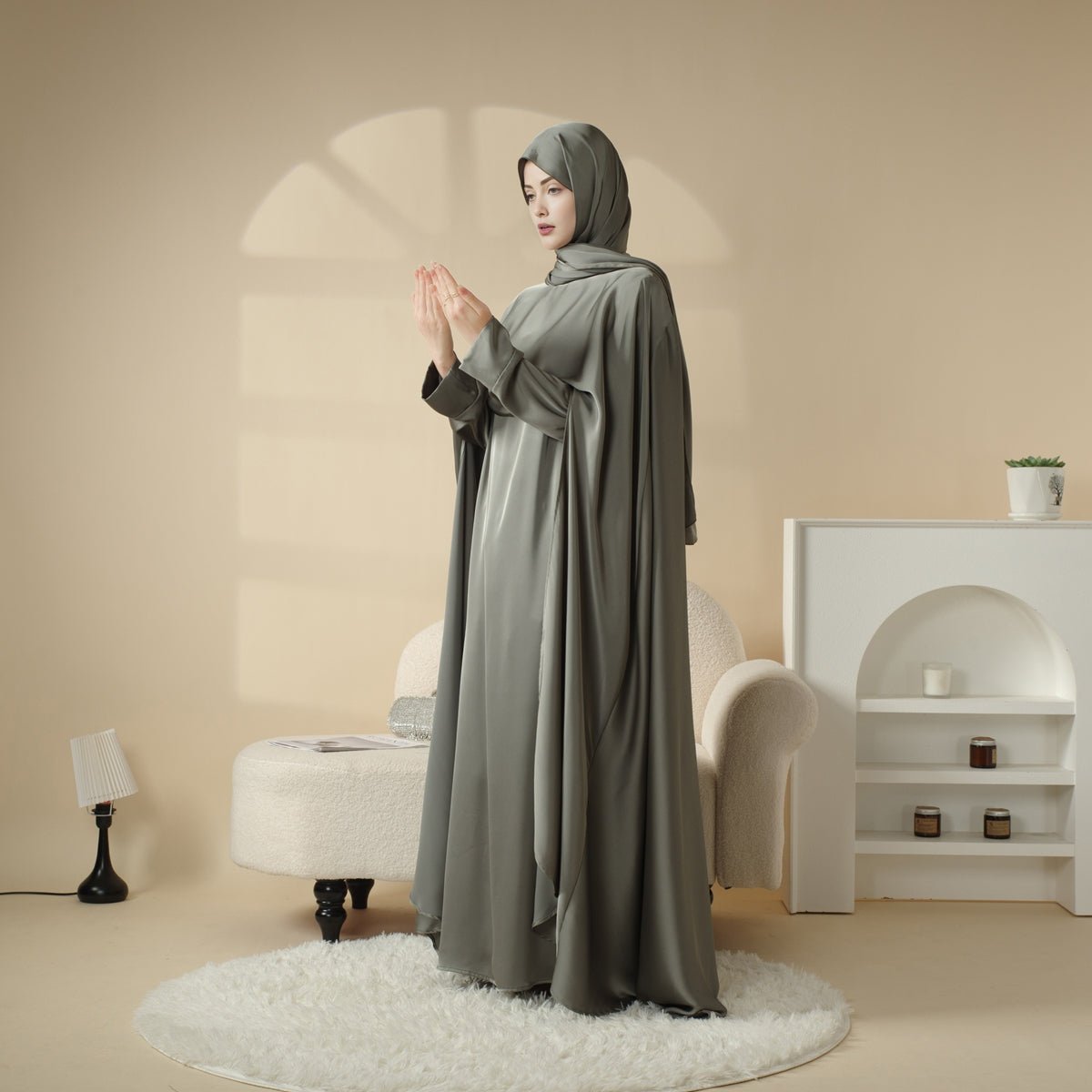 Luxury Wedding Abaya 3-Piece Bridal Abaya Set (MOA044), view 7