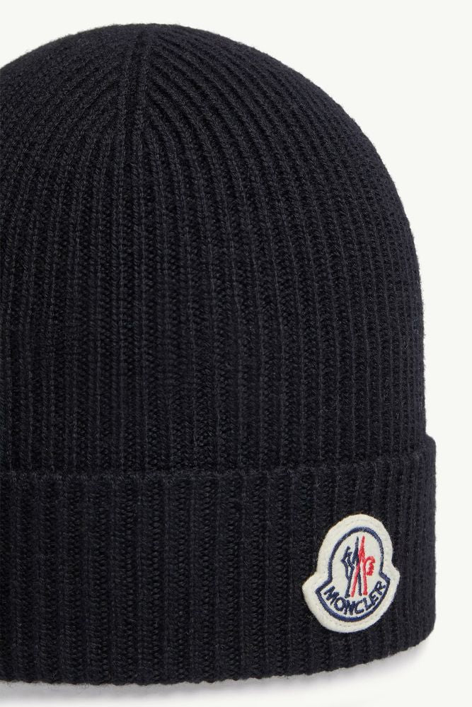 Moncler L20913B70500A9342999 Ribbed Knit Logo Beanie — Navy, view 3