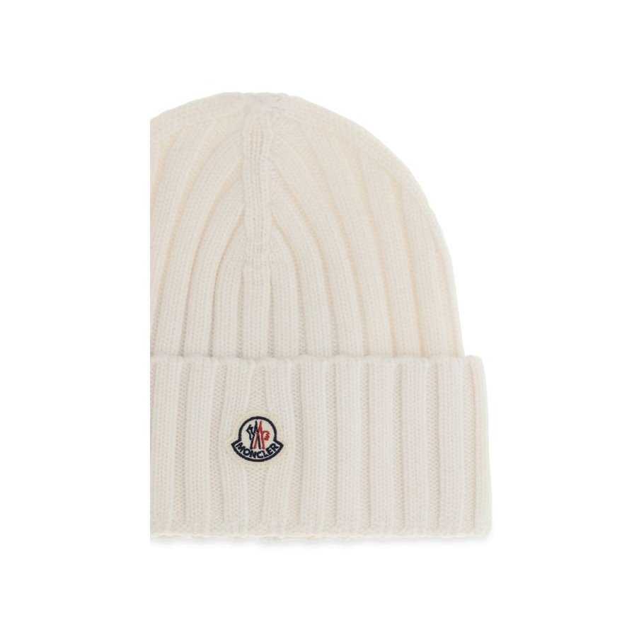 Moncler MOL20933B00036A9327030BB Merino Wool Ribbed Beanie — White, view 3
