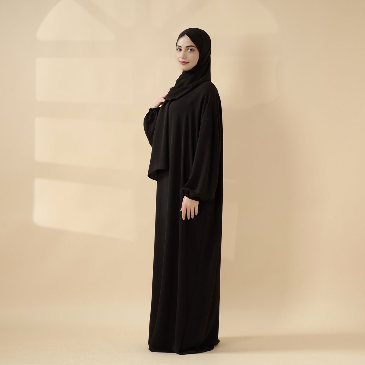 Cocoon-Cut Crepe Abaya Perfect For Umrah With One-Piece Hijab Attached (MA143), view 7