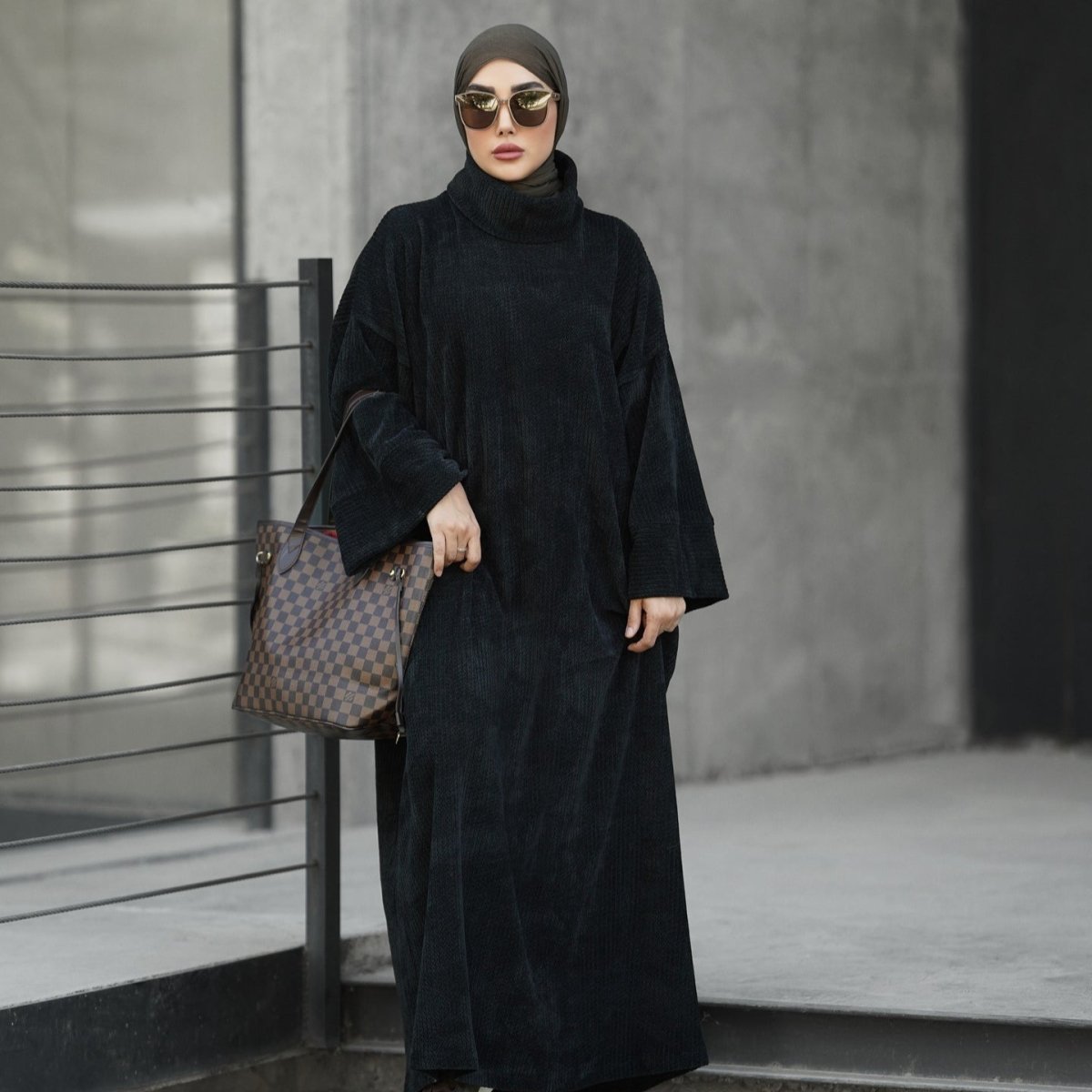 Relaxed Turtleneck Abaya with Pockets (MA383), view 6