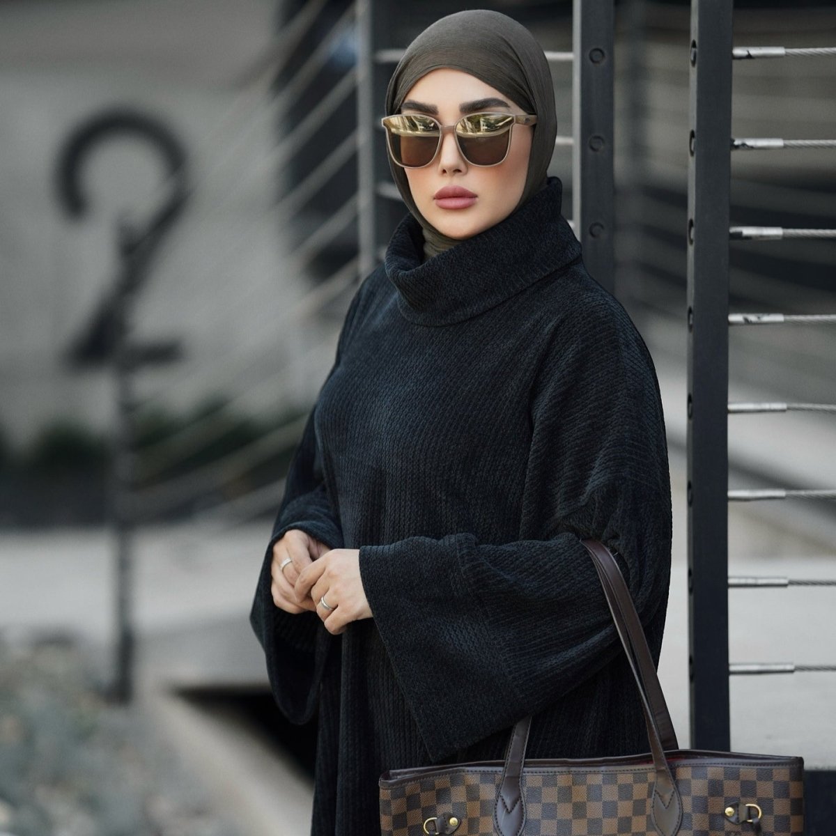 Relaxed Turtleneck Abaya with Pockets (MA383), view 7