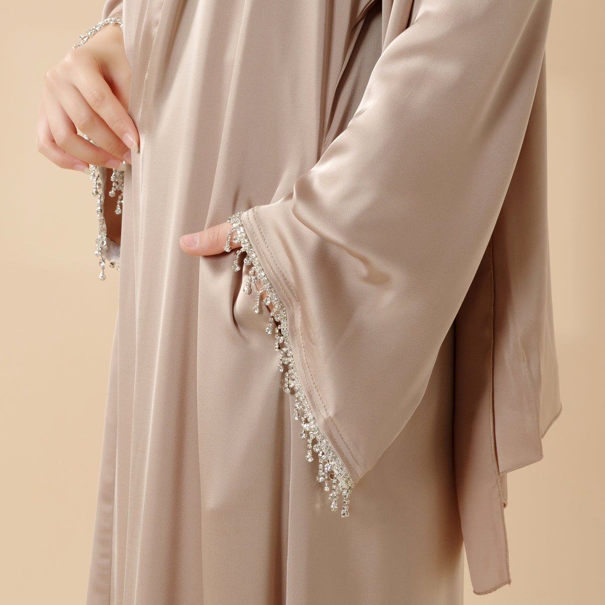 Satin Abaya With Matching Belt Made Of Diamond Tassel (MOA010), view 3