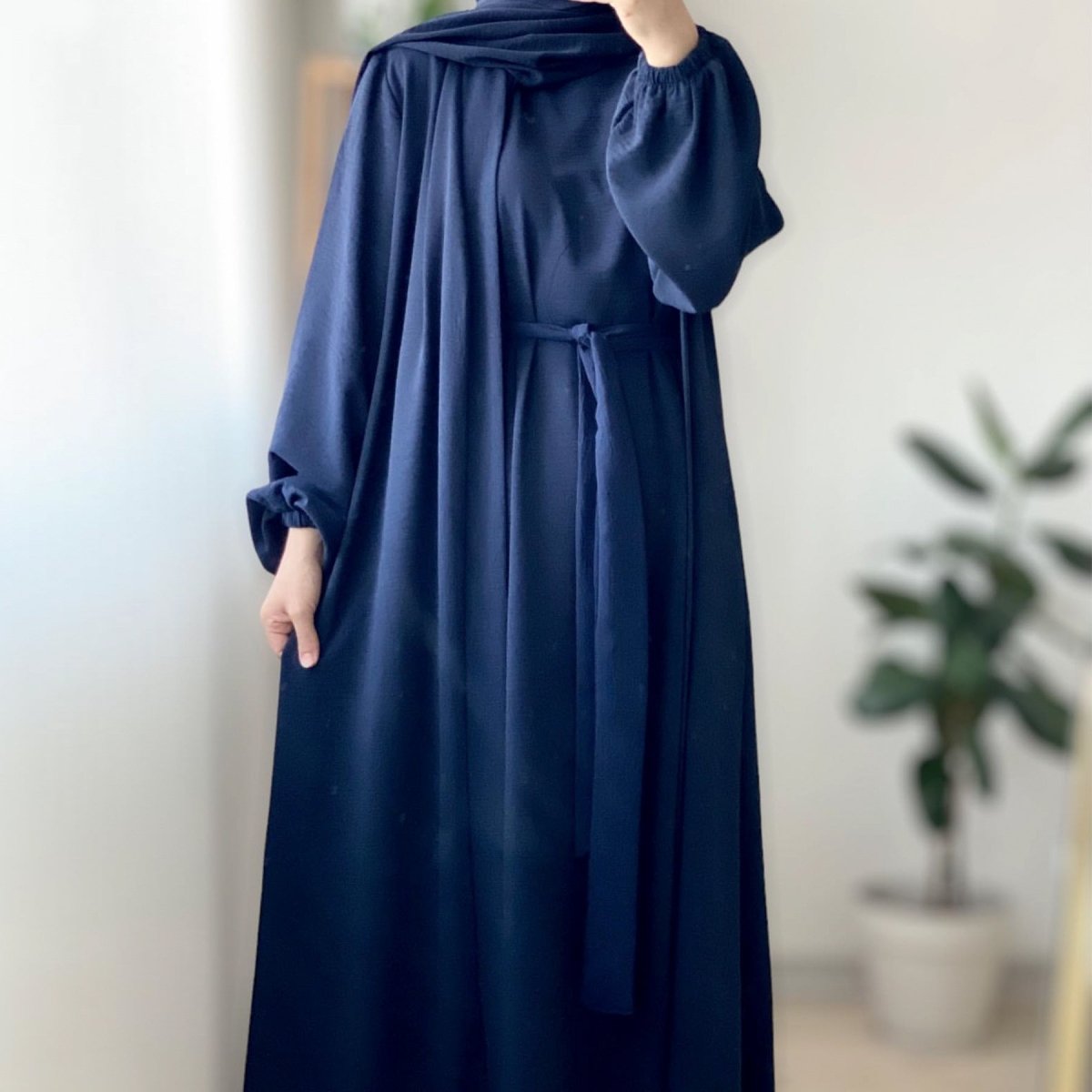 Solid Color Elegant Open Abaya with Pockets, view 4