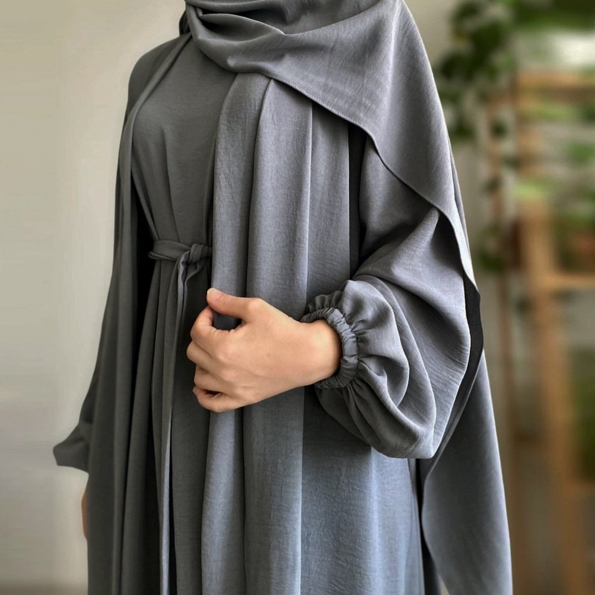 Solid Color Elegant Open Abaya with Pockets, view 6