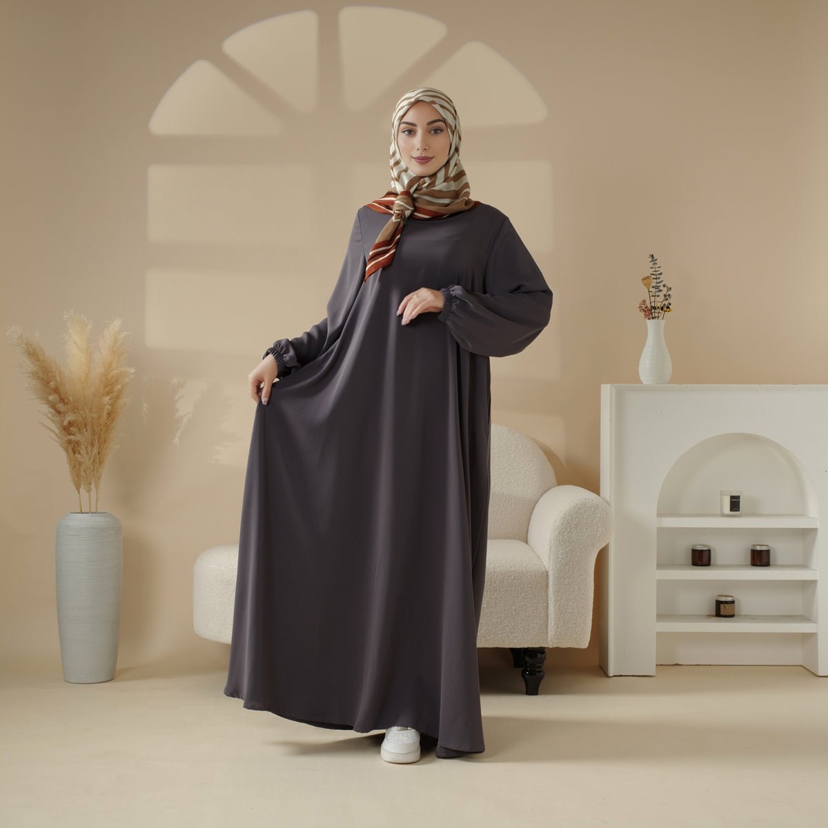 Essential Premium Versatile Pockets Umbrella Cut Abaya (MA113), view 3