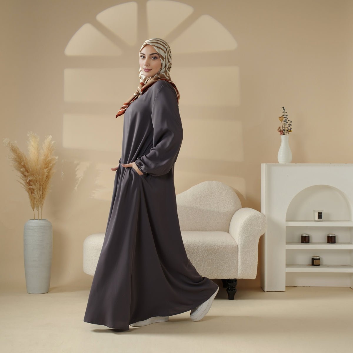 Essential Premium Versatile Pockets Umbrella Cut Abaya (MA113), view 4